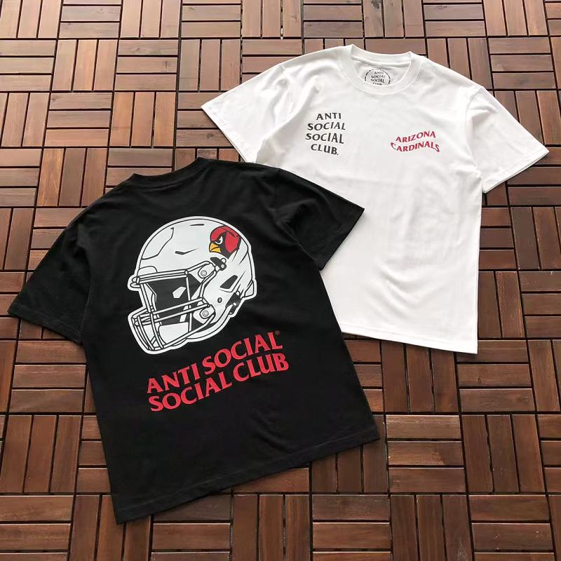 ANTI SOCIAL SOCIAL CLUB T-SHIRT 55051909 (im 185CM 70KG iwear size M in the photo)
