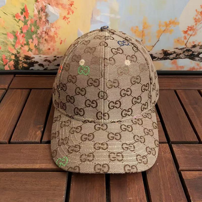 GUCCI CAP 55040638
