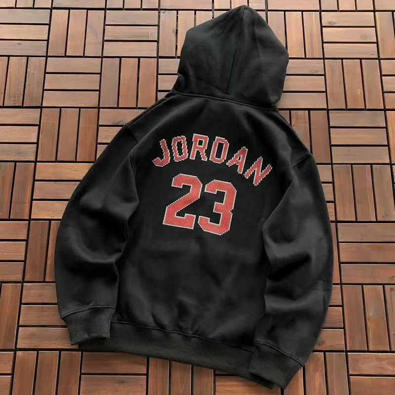 AIR JORDAN HOODIE FLEECE 33111203 (im 176CM 58KG iwear size L in the photo)