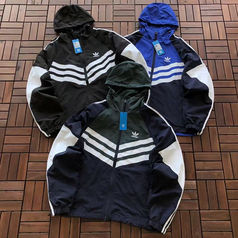 ADIDAS JACKET 66070221 (im 185CM 70KG iwear size M in the photo)