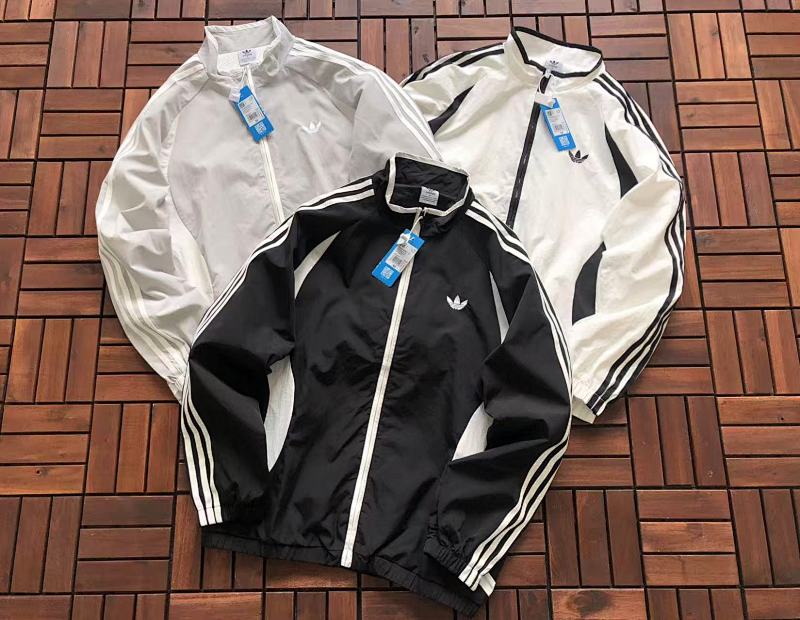 ADIDAS JACKET 22091438 (im 180CM 68KG iwear size M in the photo）