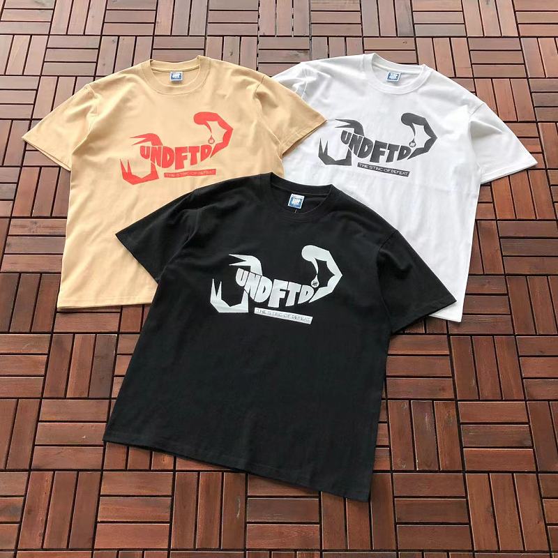 UNDEFEATED T-SHIRT 55063057 (im 180CM 68KG iwear size L in the photo)