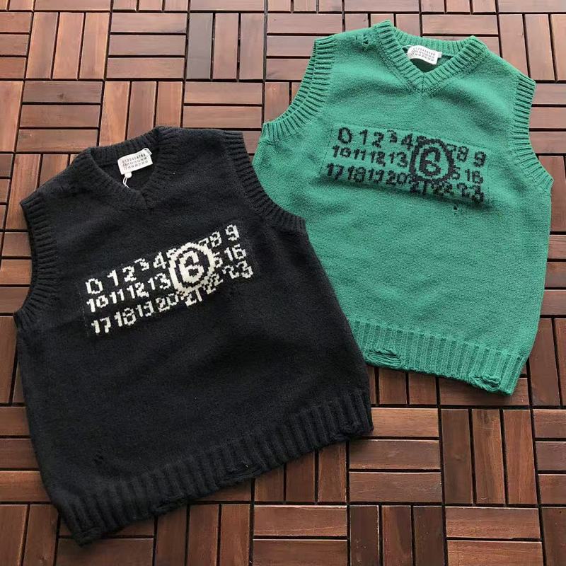 MAISON MARGIELA VEST SWEATER 77012338 (im 176CM 58KG iwear size L in the photo)