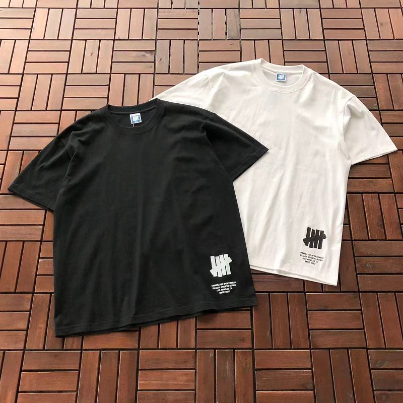 UNDEFEATED T-SHIRT 55063087 (im 180CM 68KG iwear size L in the photo)