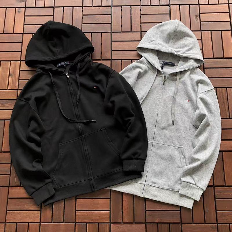 T 🔥🔥🔥 H🔥🔥🔥R HOODIE 22111249 (im 176CM 58KG iwear size M in the photo)