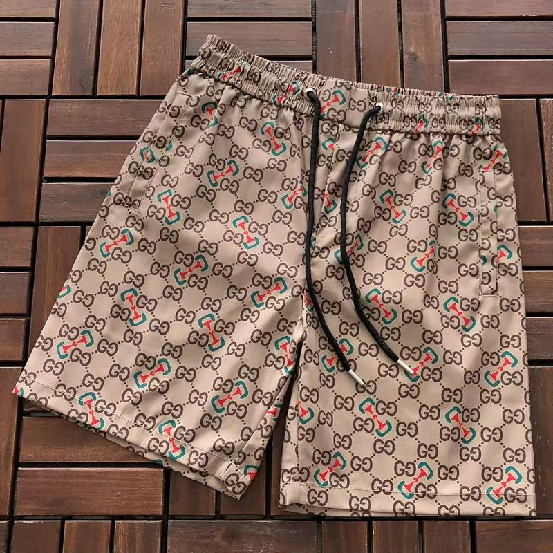 GUCCI SHORTS 55062213 (im 180CM 68KG iwear size M in the photo)