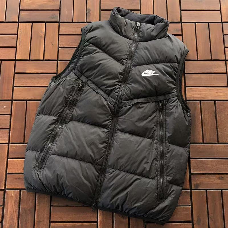 NIKE DOWN VEST 11112196 (im 176CM 58KG iwear size L in the photo)