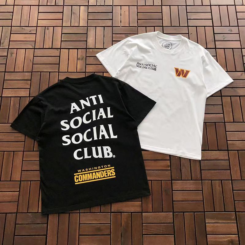 ANTI SOCIAL SOCIAL CLUB T-SHIRT 55051818 (im 185CM 70KG iwear size M in the photo)