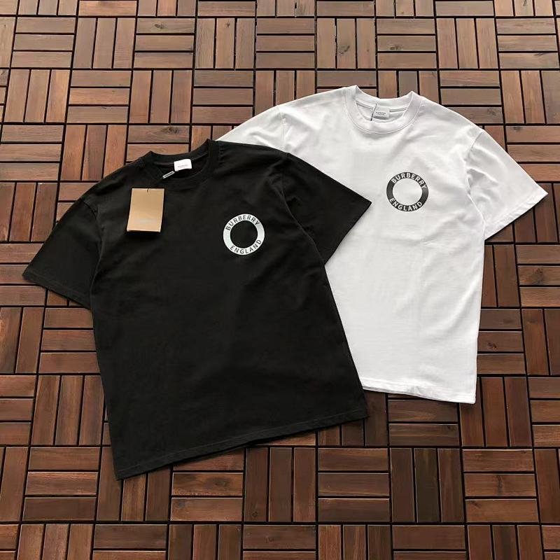 BURBERRY T-SHIRT 11102310 (im 172CM 66KG iwear size M in the photo)