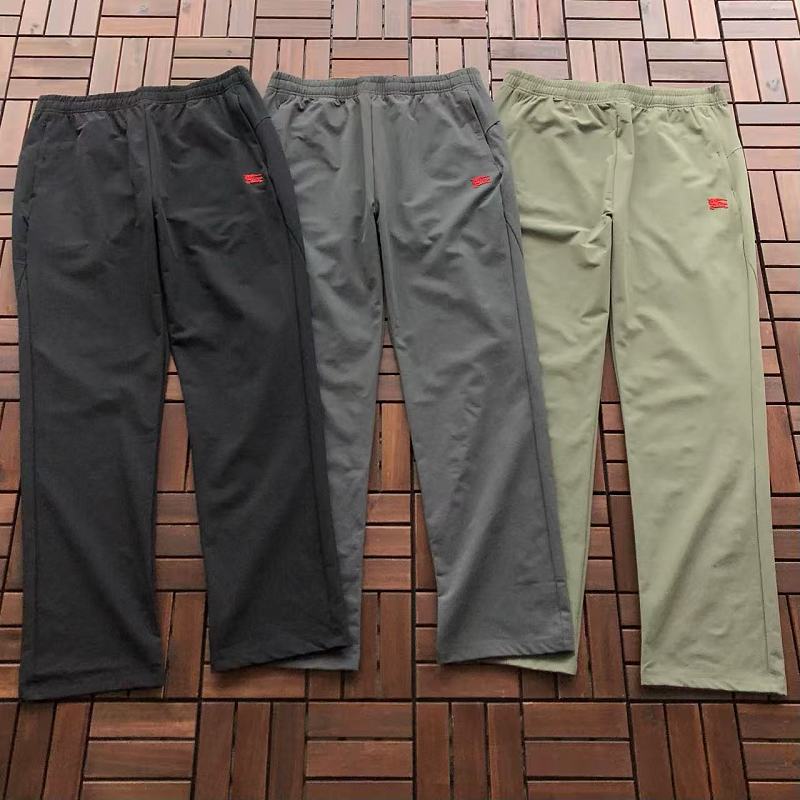 BURBERRY TROUSERS 66080232 (im 185CM 70KG iwear size 3XL in the photo)