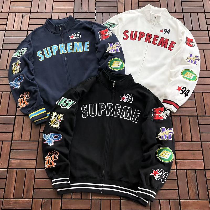 SUPREME JACKET 88072422 (im 185CM 80KG iwear size S in the photo)