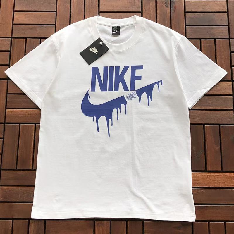 NIKE T-SHIRT 22092120 (im 176CM 58KG iwear size M in the photo)