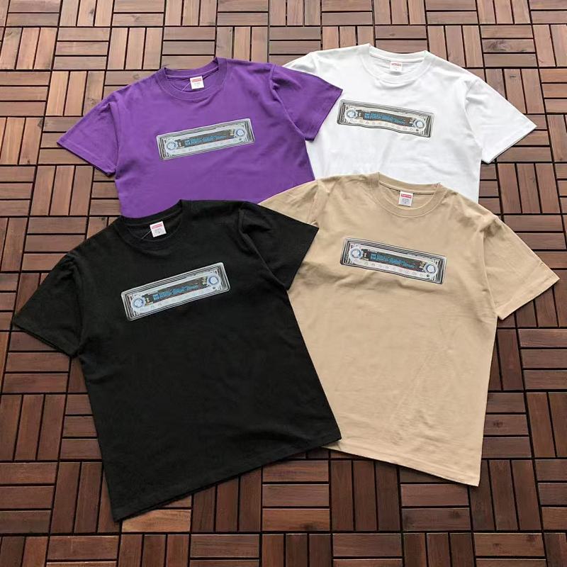 SUPREME T-SHIRT 55022846 (im 180CM 68KG iwear size M in the photo)