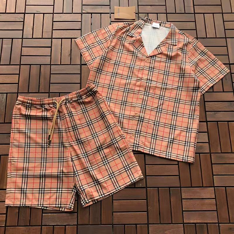 BURBERRY T-SHIRT SHIRT SHORTS 77041347 (im 185CM 80KG iwear size L in the photo)