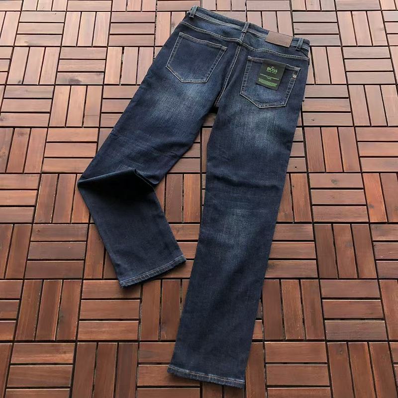 HUGO BOSS JEANS 66090420 (im 185CM 70KG iwear size 32 in the photo)