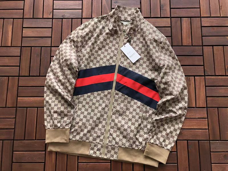 GUCCI JACKET 11102043(im 176CM 58KG iwear size L in the photo)