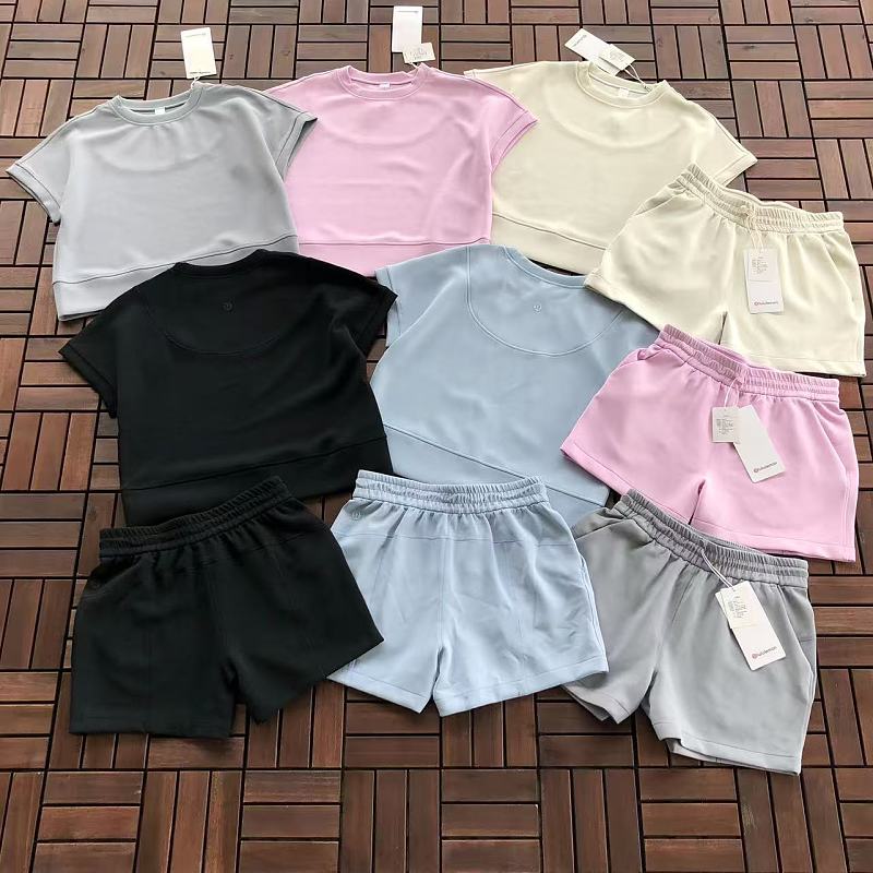 TOP PANTS LULULEMON T-SHIRT SHORTS WOMAN 66052442