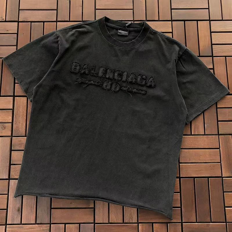 BALENCIAGA T-SHIRT 77042081 (im 185CM 80KG iwear size S in the photo)