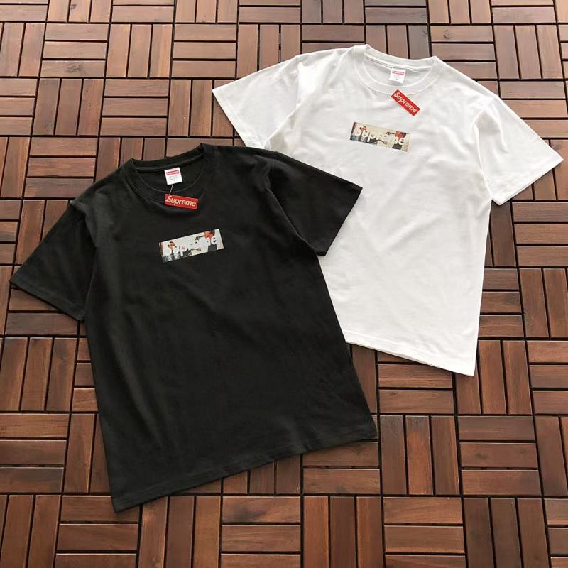SUPREME T-SHIRT 55022570 (im 180CM 68KG iwear size M in the photo)