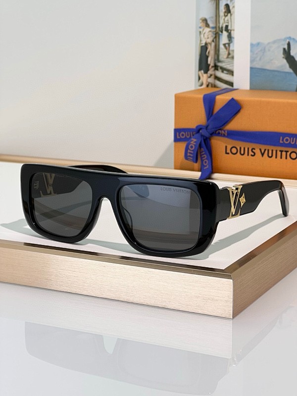LV SUNGLASSES 11122349