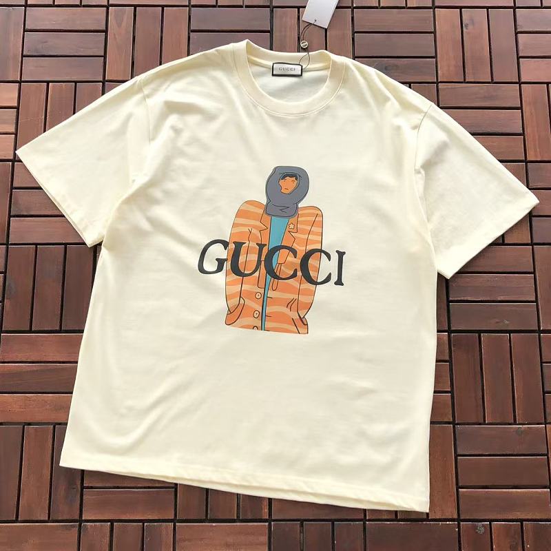 GUCCI T-SHIRT 55081490 (im 185CM 70KG iwear size L in the photo)