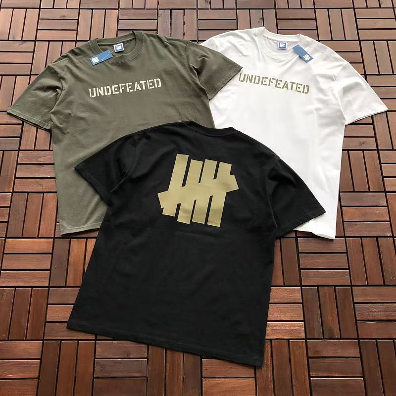 UNDEFEATED T-SHIRT 11123015 (im 180CM 68KG iwear size L in the photo)