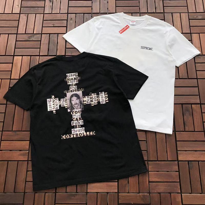 SUPREME T-SHIRT 77032442 (im 180CM 68KG iwear size M in the photo)