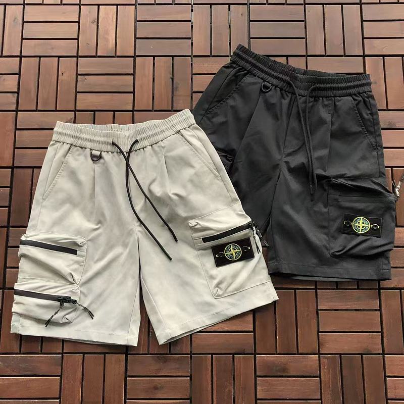 STONE ISLAND SHORTS 88042041 (im 185CM 80KG iwear size M in the photo)