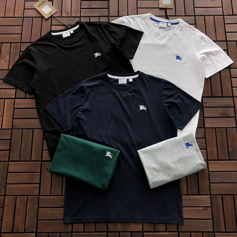 BURBERRY T-SHIRT 22121005 (im 185CM 80KG iwear size M in the photo)