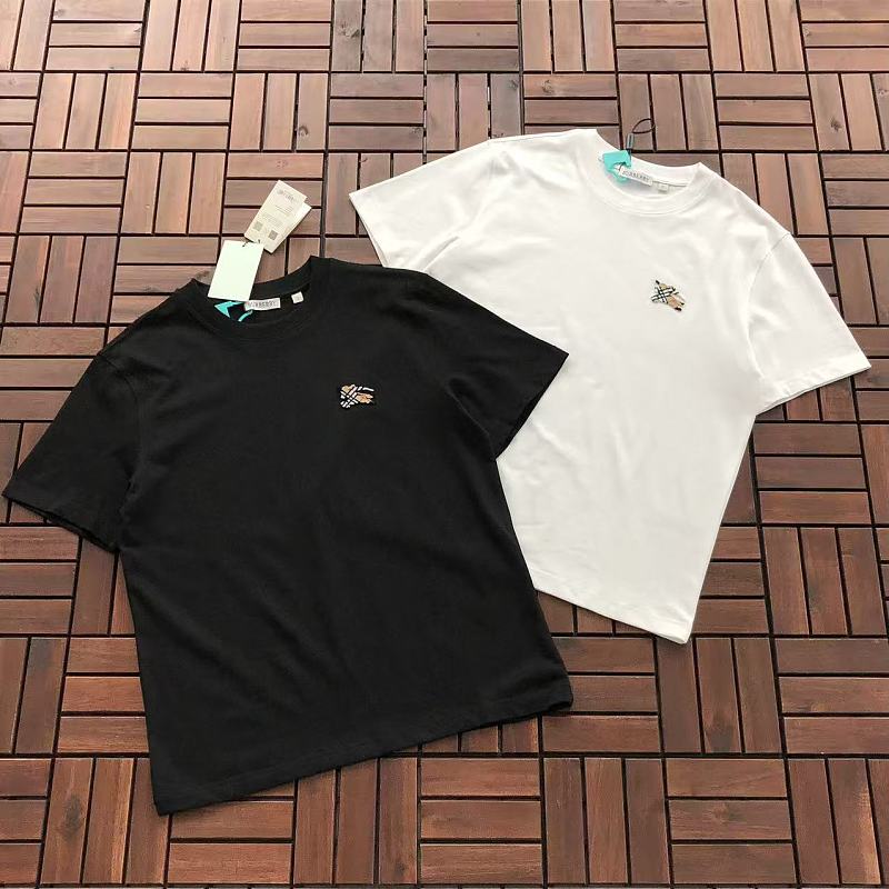 BURBERRY T-SHIRT 77060508 (im 185CM 70KG iwear size XS in the photo)