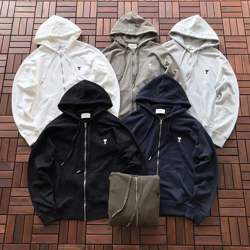 AMI HOODIE 22101905 (im 180CM 68KG iwear size M in the photo)