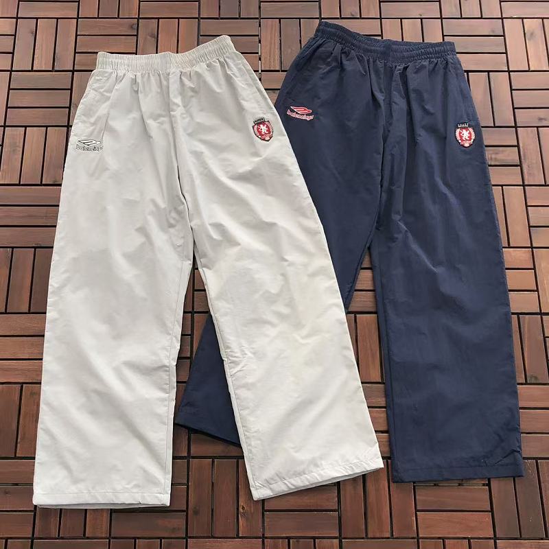 BALENCIAGA TROUSERS 66051345 (im 185CM 80KG iwear size 2 in the photo)