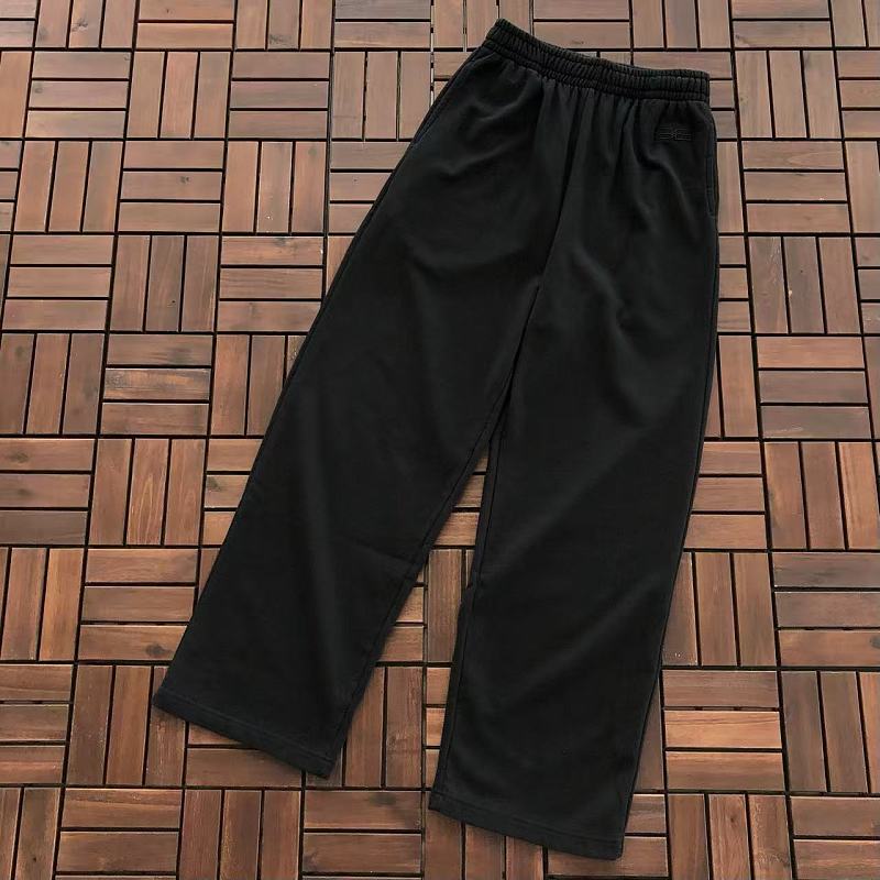BALENCIAGA TROUSERS 66051349 (im 185CM 80KG iwear size 2 in the photo)