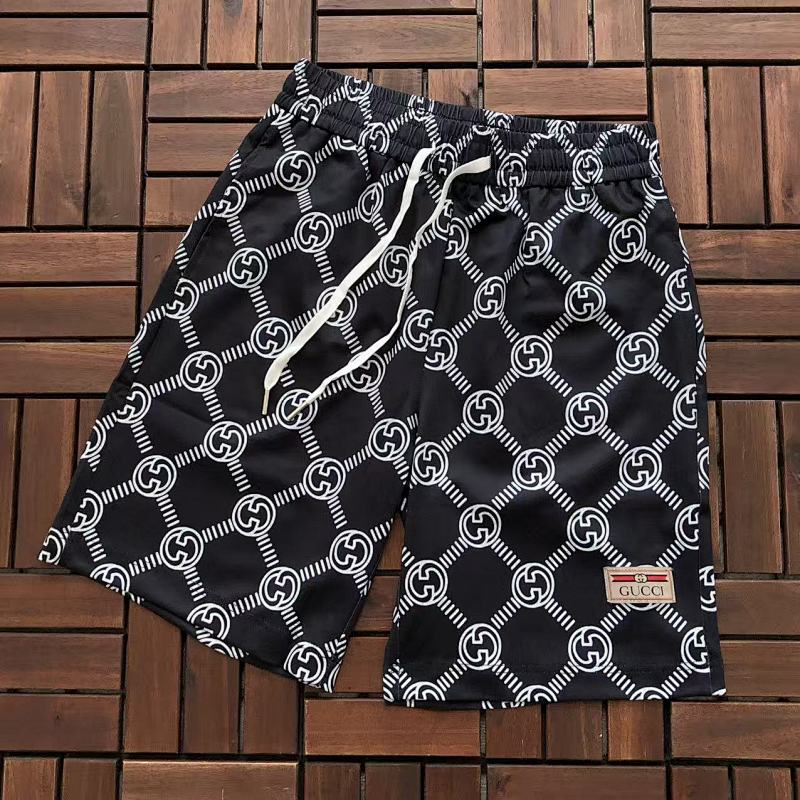 GUCCI SHORTS 77031885 (im 185CM 70KG iwear size M in the photo)