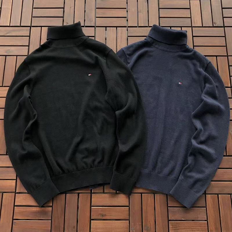 T 🔥🔥🔥 H🔥🔥🔥R SWEATER 22101301 (im 176CM 58KG iwear size M in the photo)