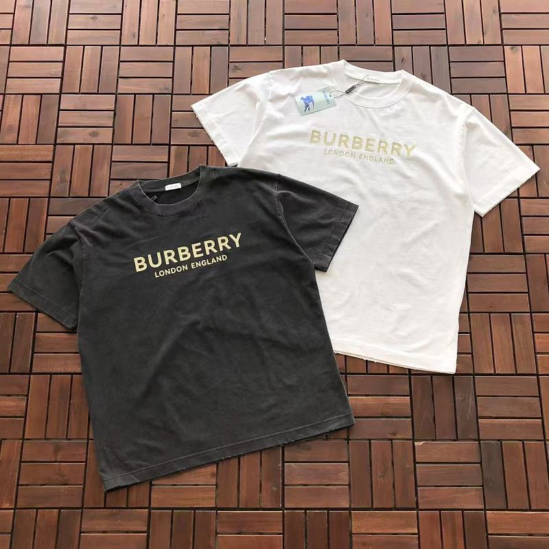 BURBERRY T-SHIRT 77041923 (im 176CM 58KG iwear size 2XL in the photo)