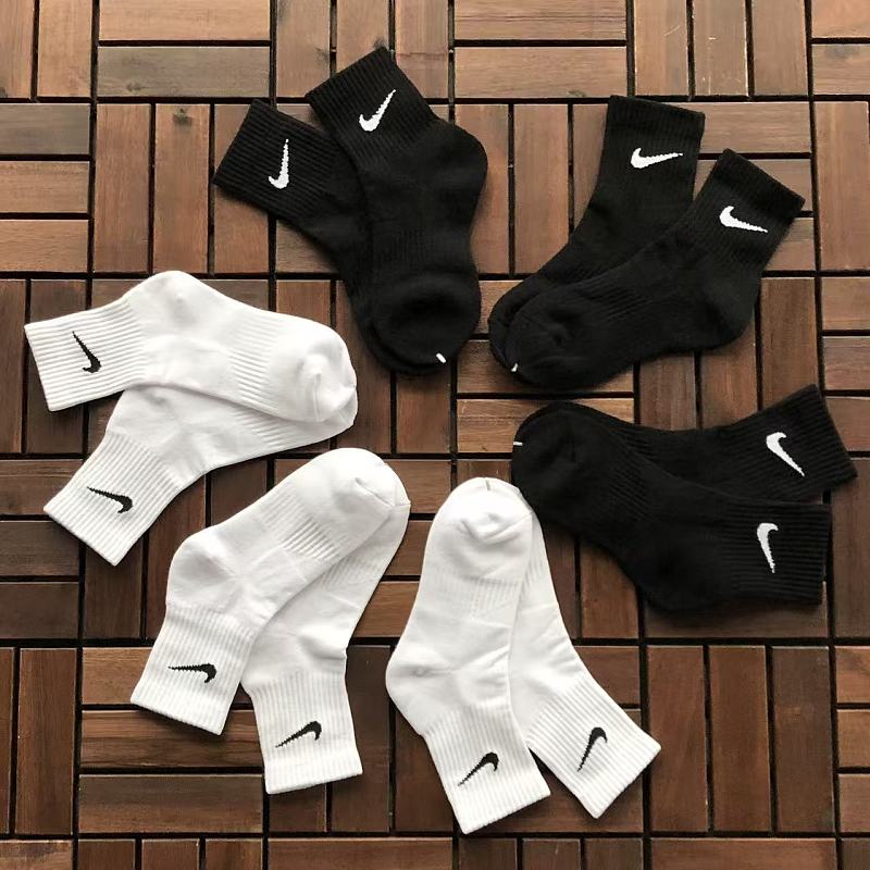 N🔥K🔥SOCKS 77042478