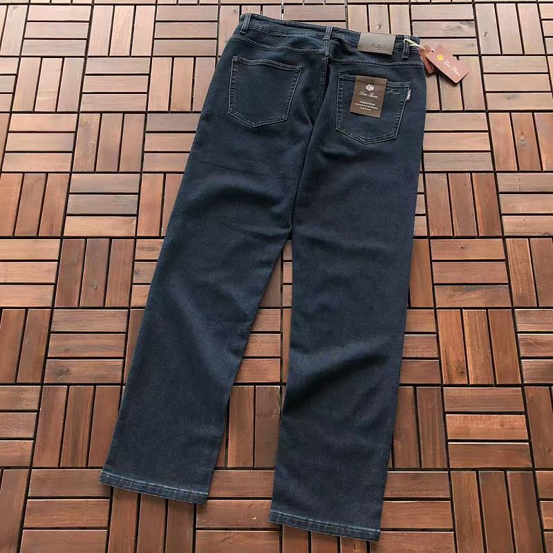 LORO PIANA JEANS 66071035 (im 185CM 80KG iwear size 34 in the photo)