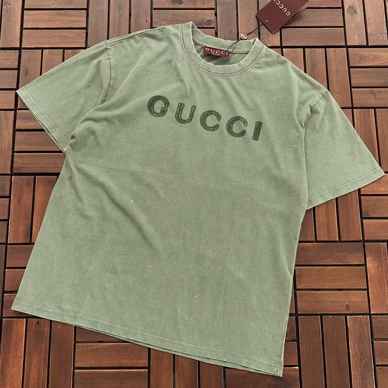 GUCCI T-SHIRT 66052712 (im 185CM 70KG iwear size M in the photo)