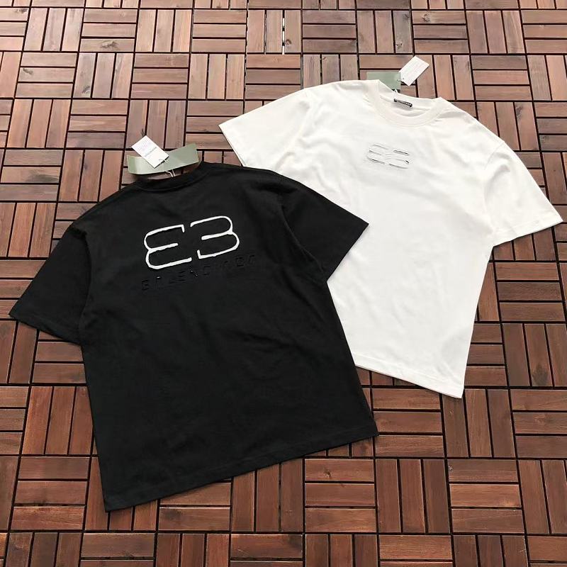 BALENCIAGA T-SHIRT 77060419 (im 185CM 70KG iwear size L in the photo)