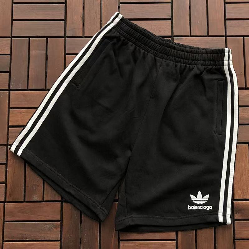 BALENCIAGA & ADIDAS SHORTS 66033166 (im 185CM 80KG iwear size M in the photo)