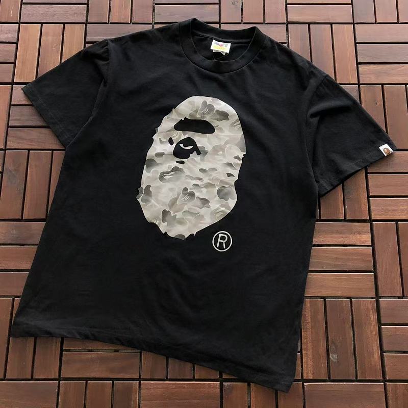 BAPE T-SHIRT 66072256 (im 185CM 70KG iwear size M in the photo)