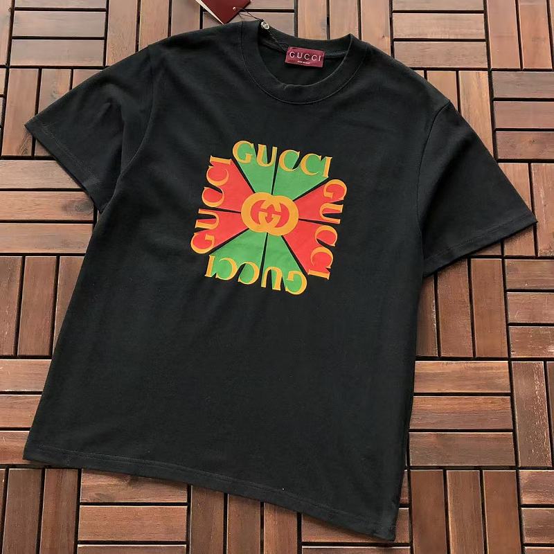 GUCCI T-SHIRT 55080741 (im 185CM 80KG iwear size XS in the photo)
