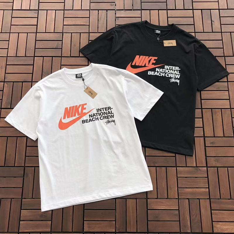 STUSSY & NIKE T-SHIRT 55040128 (im 185CM 80KG iwear size M in the photo)