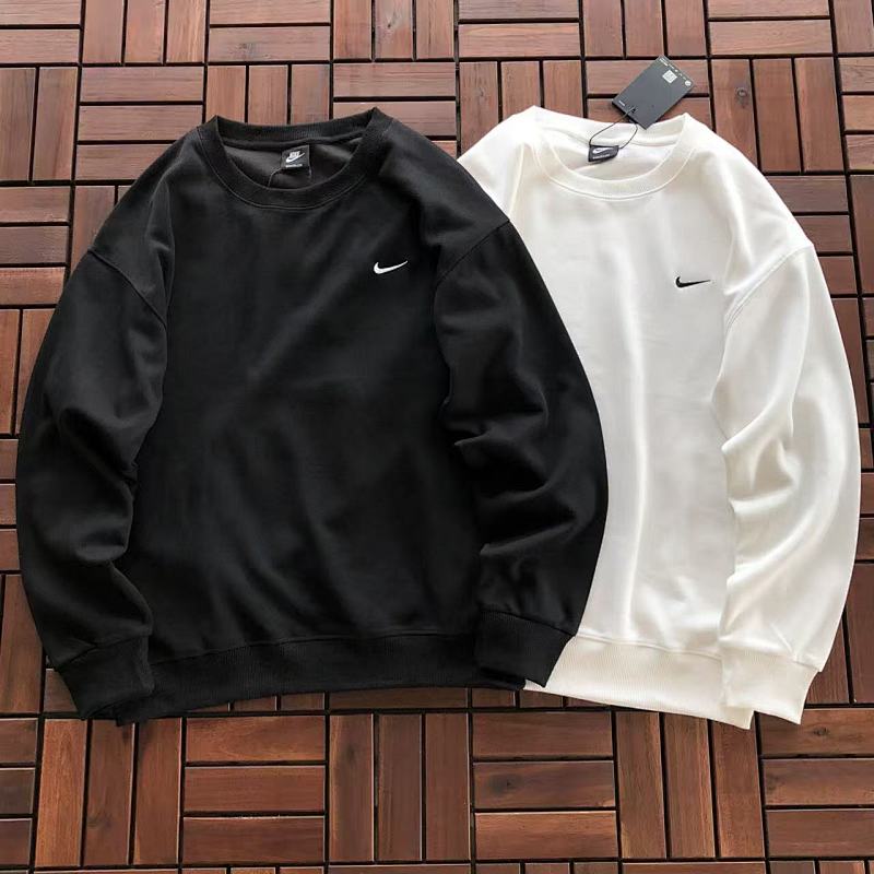 NIKE SWEATER 22101724 (im 180CM 68KG iwear size M in the photo)