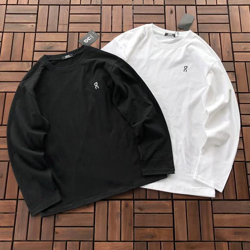 ON RUNNING LONG-SLEEVE 22102412 (im 172CM 66KG iwear size M in the photo)