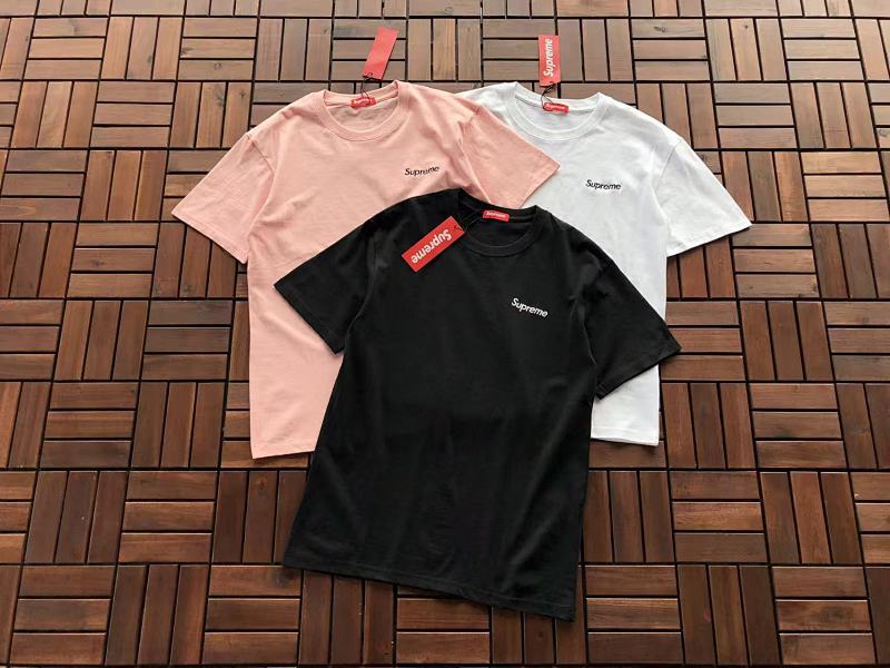 SUPREME T-SHIRT 22101741 (im 180CM 68KG iwear size M in the photo)