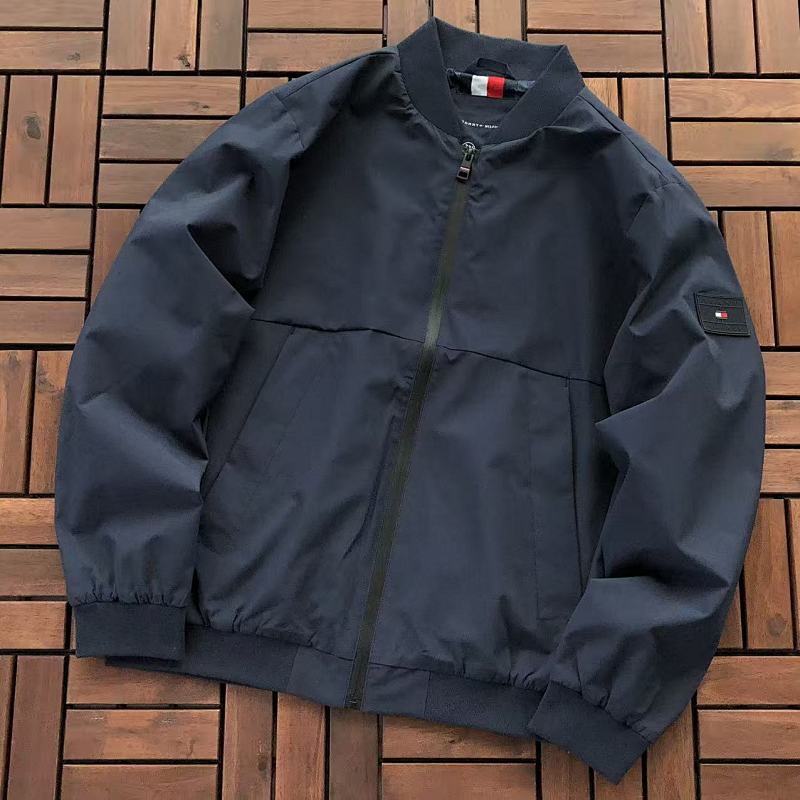 T 🔥🔥🔥 H🔥🔥🔥R JACKET 66031209 (im 185CM 80KG iwear size L in the photo)