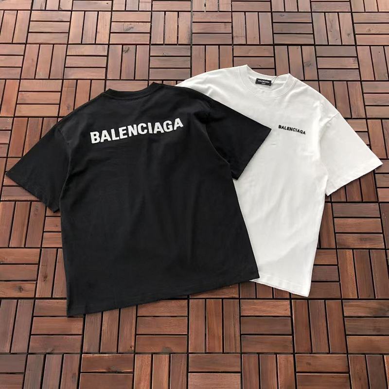 BALENCIAGA T-SHIRT 11110777 (im 185CM 70KG iwear size M in the photo)