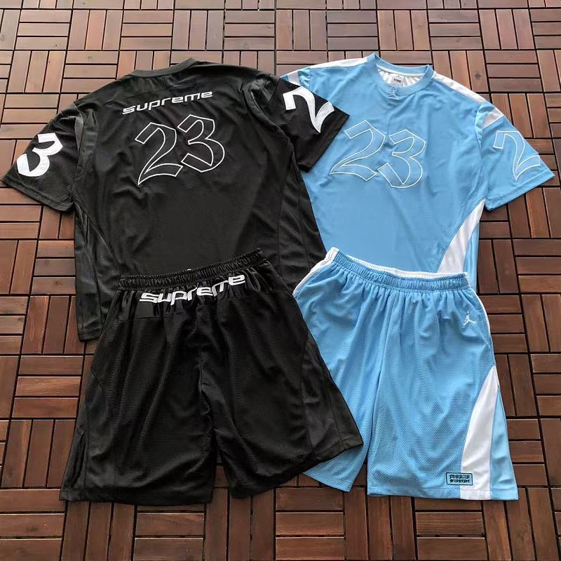 TOP PANTS SUPREME & AIR JORDAN T-SHIRT SHORTS 77072350